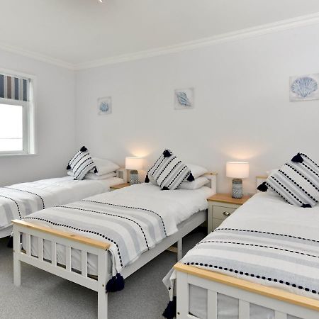 Pass The Keys Newly Refurbished Modern Bungalow - Pets Welcome Villa Swansea Exterior foto