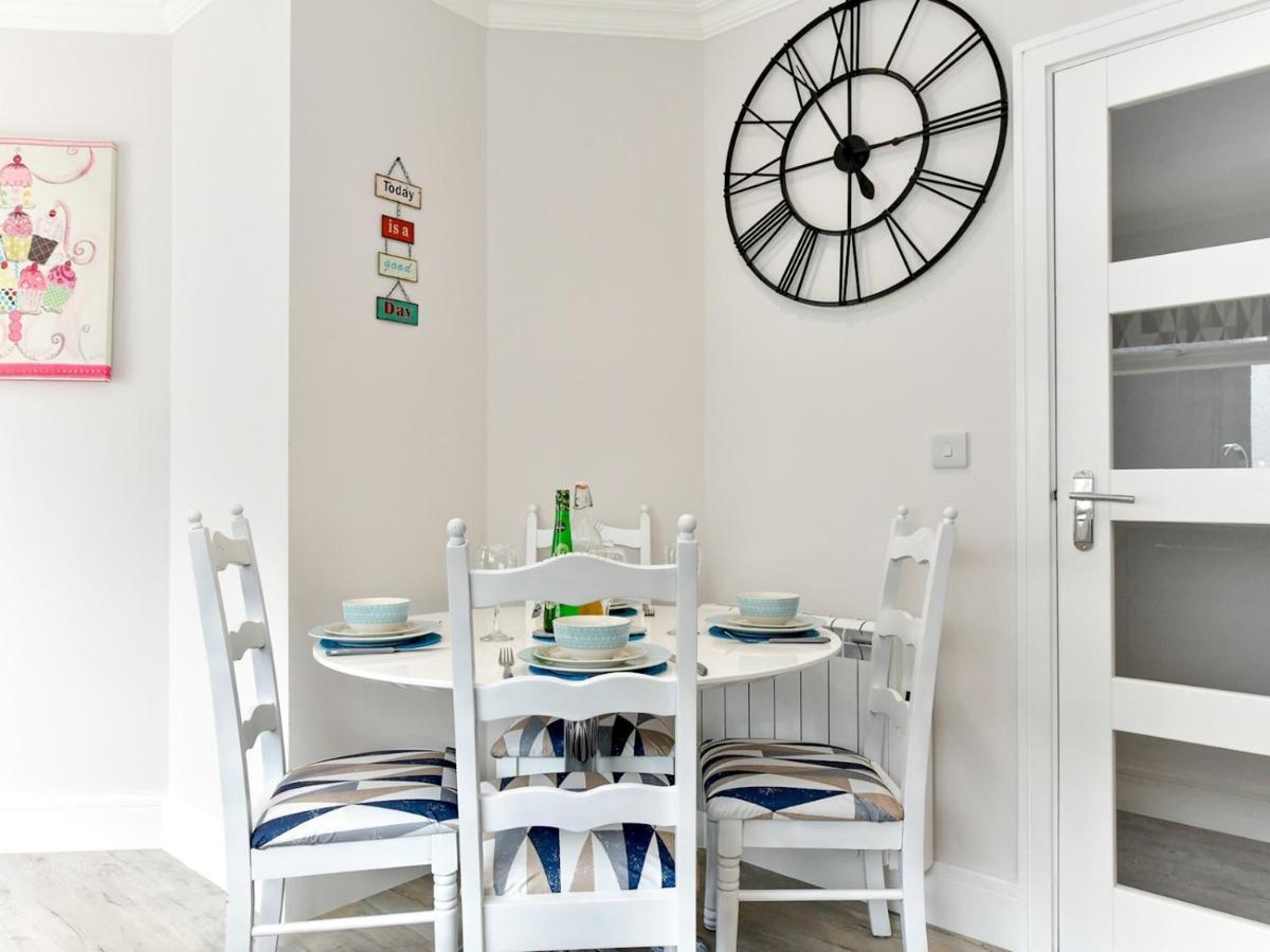 Pass The Keys Newly Refurbished Modern Bungalow - Pets Welcome Villa Swansea Exterior foto